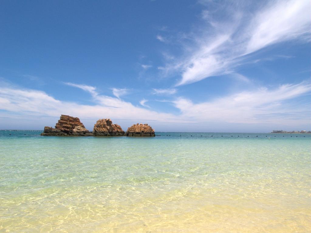 Hide House Villa ชาตัน ภายนอก รูปภาพ