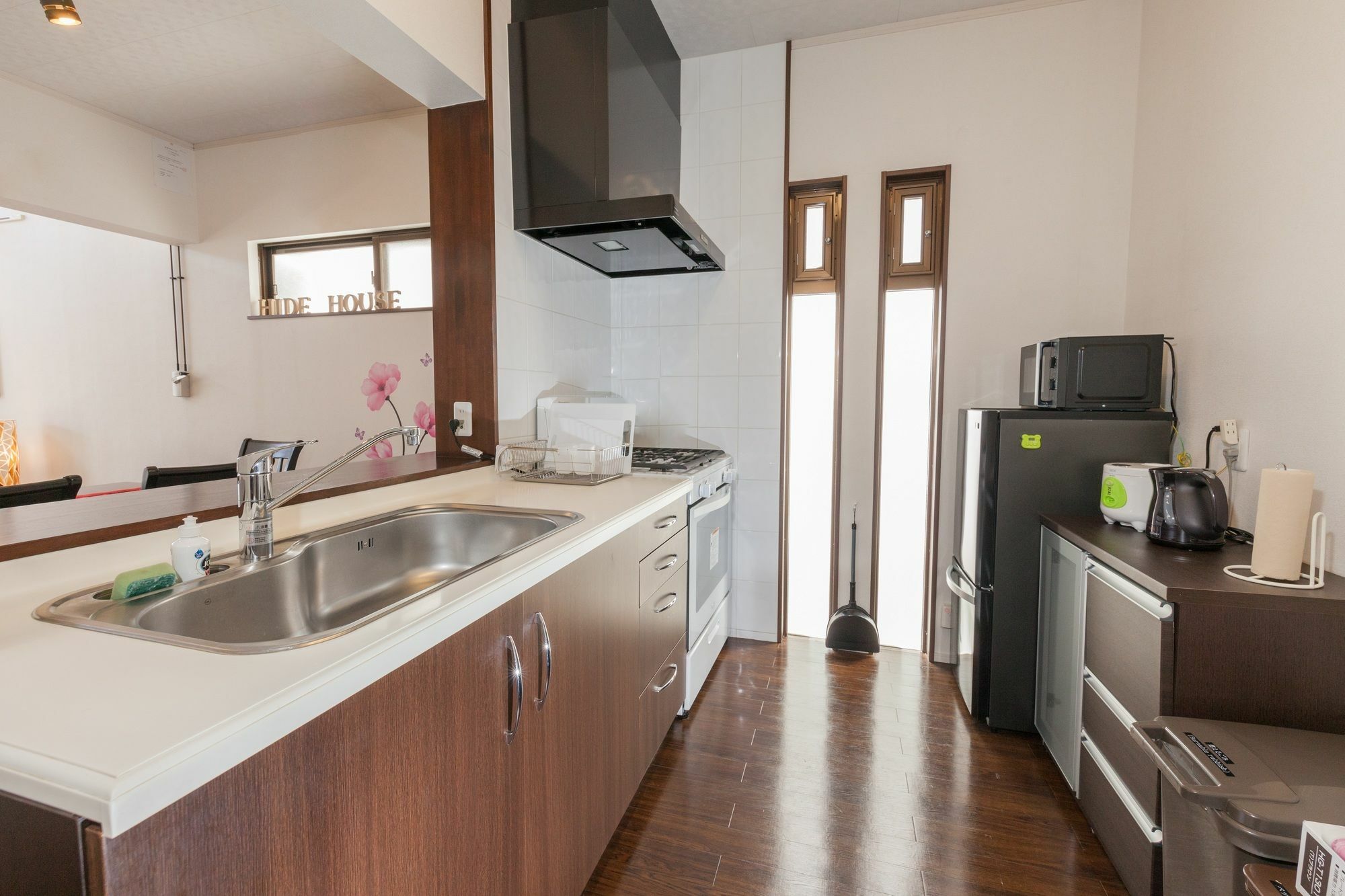 Hide House Villa ชาตัน ภายนอก รูปภาพ